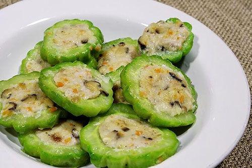 梦见自己吃凉瓜,凉瓜滋味，揭秘潜意识中的清凉体验