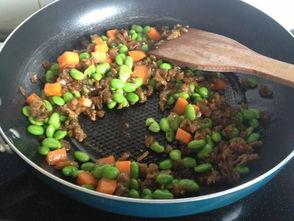 咸瓜毛豆怎么吃,咸瓜毛豆的多样美味吃法探索