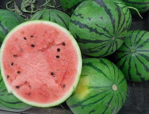 带你吃瓜儿,揭秘娱乐圈那些不为人知的幕后故事