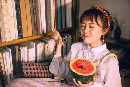 甜宠吃瓜小说,瓜田里的甜蜜邂逅